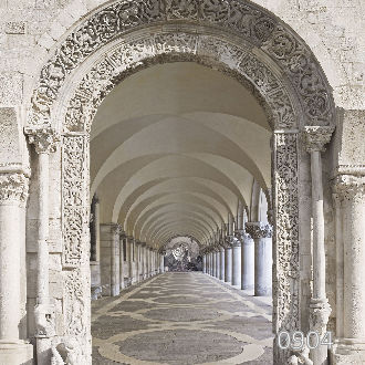 Арка и колоннада